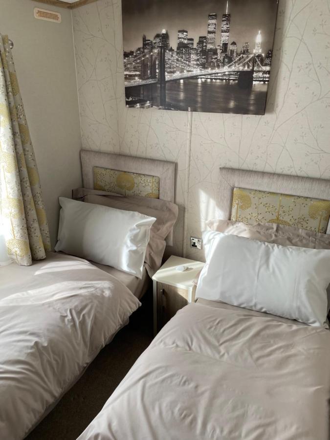 Beautiful 2 Bedroom Helmsley Lodge Northampton Zewnętrze zdjęcie